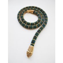 Zöld-arany gyöngyhorgolt nyaklánc kígyófejes kapoccsal