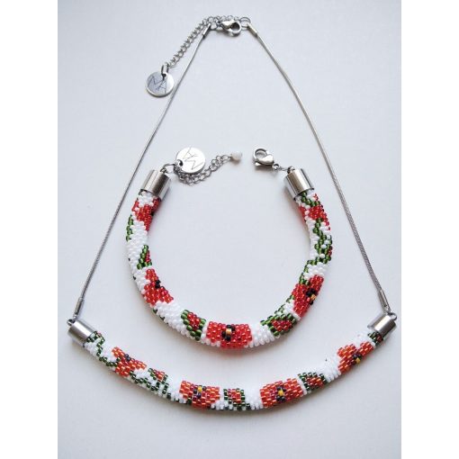 "Pipacsok" pipacsmintás apró gyöngyökből horgolt karkötő